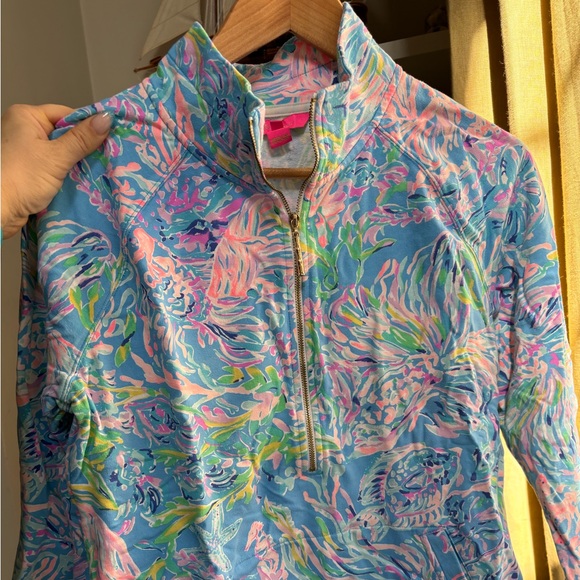 EUC Lily Pulitzer popover in “All together now” print - Picture 6 of 7